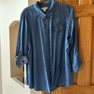 Women’s Tencel denim shirt.